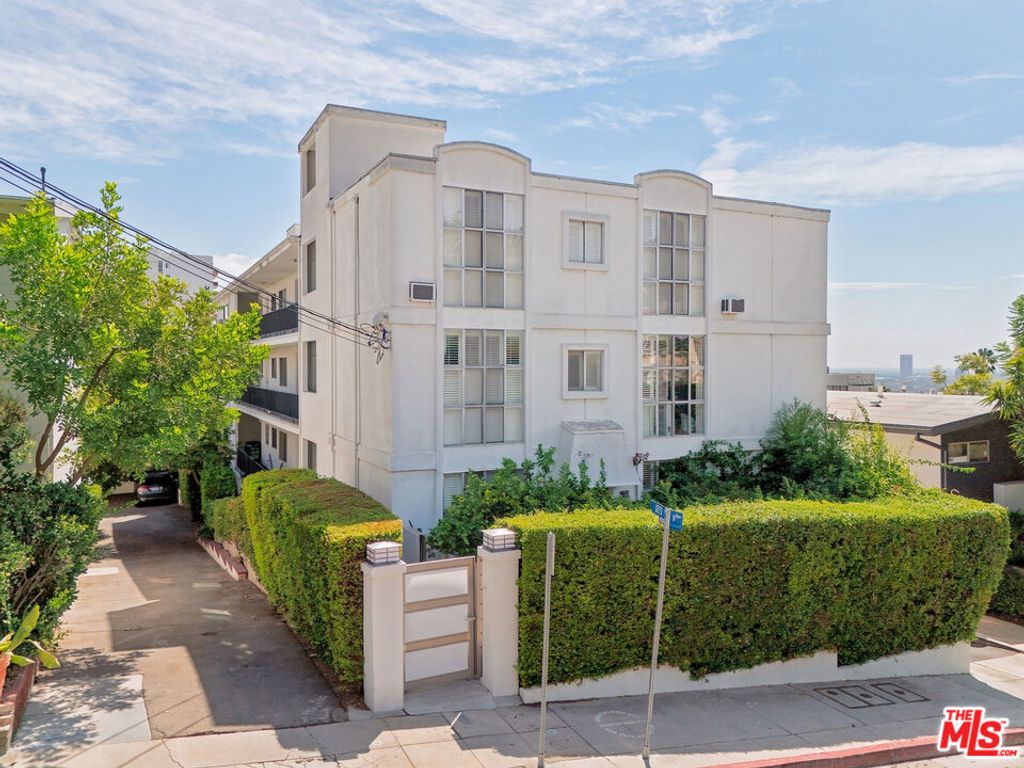 1214 N Clark Street, West Hollywood, CA 90069 — photo 4