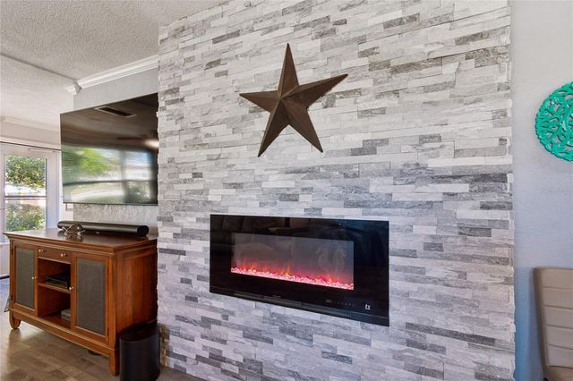 5501 80TH STREET N 102, St Petersburg, FL 33709