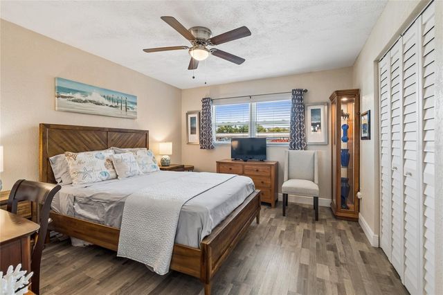 5501 80TH STREET N 102, St Petersburg, FL 33709