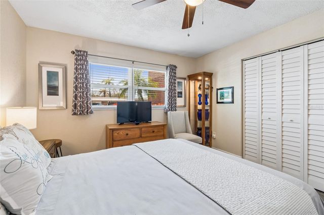 5501 80TH STREET N 102, St Petersburg, FL 33709