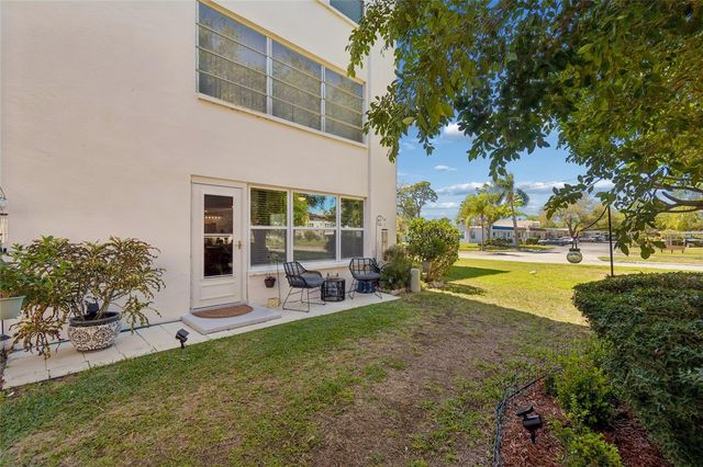 5501 80TH STREET N 102, St Petersburg, FL 33709