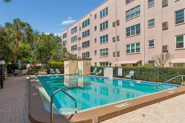 5501 80TH STREET N 102, St Petersburg, FL 33709