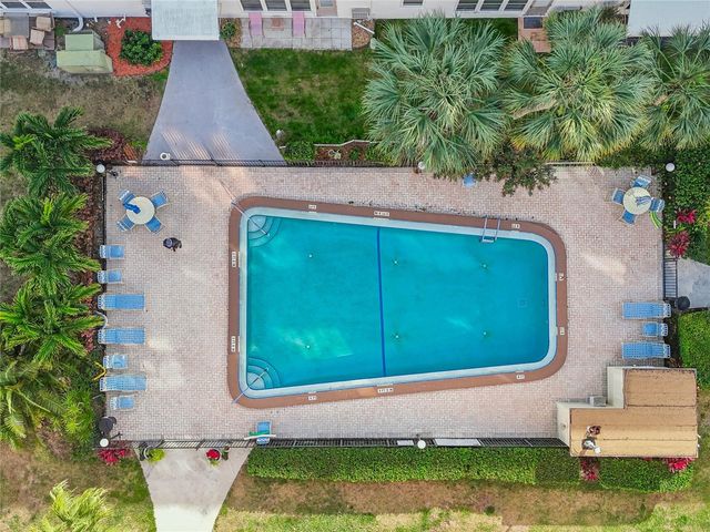 5501 80TH STREET N 102, St Petersburg, FL 33709