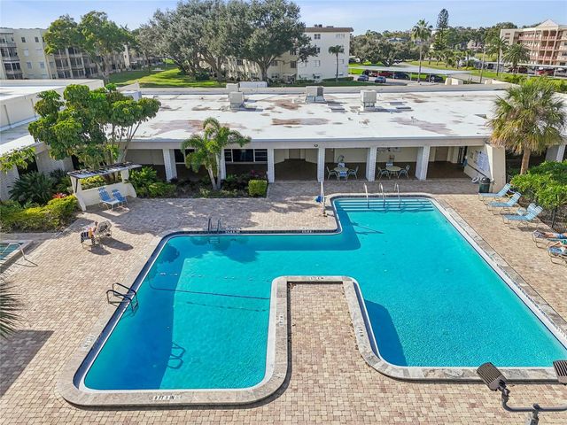 5501 80TH STREET N 102, St Petersburg, FL 33709