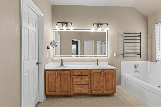 1717 Kamber Street, Edmond, OK 73003