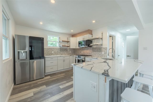 1316 Barkley Rd, Port Vue, PA 15133
