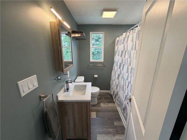 1316 Barkley Rd, Port Vue, PA 15133
