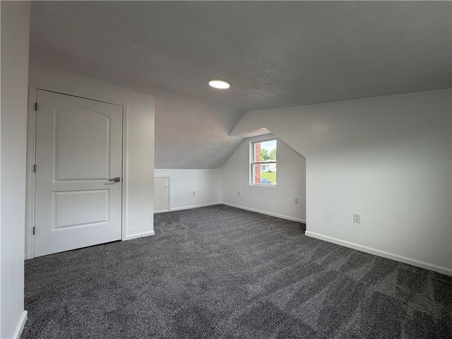 1316 Barkley Rd, Port Vue, PA 15133