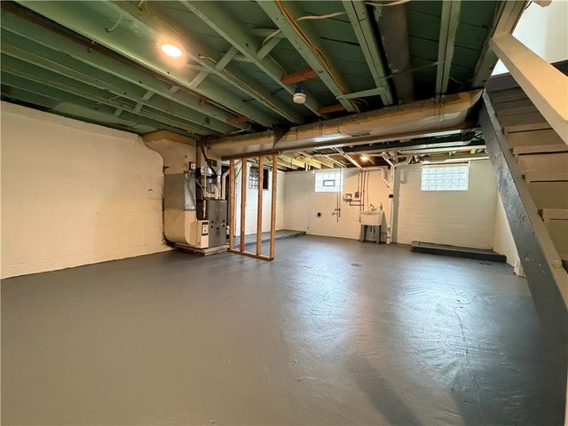 1316 Barkley Rd, Port Vue, PA 15133