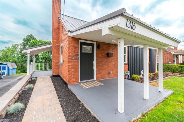 1316 Barkley Rd, Port Vue, PA 15133