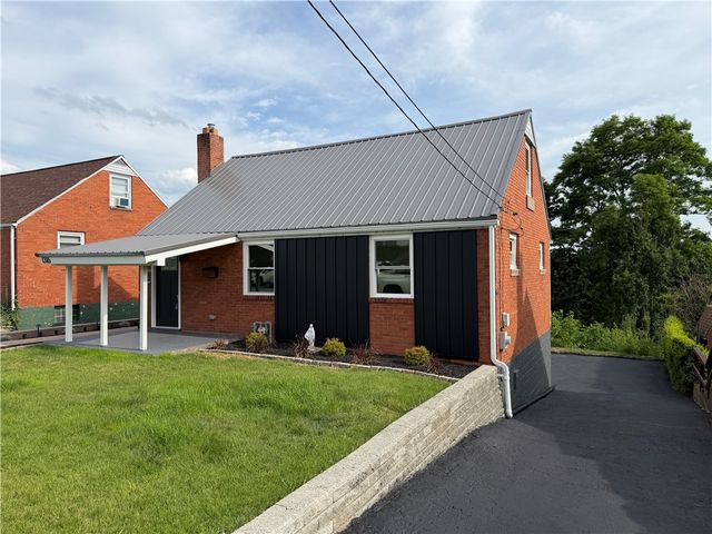 1316 Barkley Rd, Port Vue, PA 15133