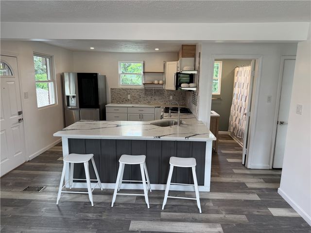 1316 Barkley Rd, Port Vue, PA 15133