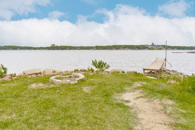 120 Tettleton Circle, Bowie, TX 76230
