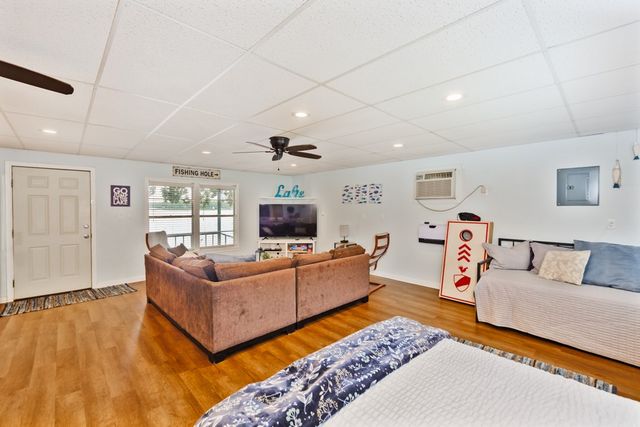 120 Tettleton Circle, Bowie, TX 76230