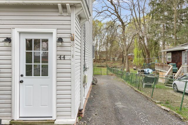 44 Glenwood Avenue, Poughkeepsie, NY 12603