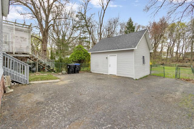 44 Glenwood Avenue, Poughkeepsie, NY 12603