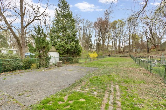 44 Glenwood Avenue, Poughkeepsie, NY 12603
