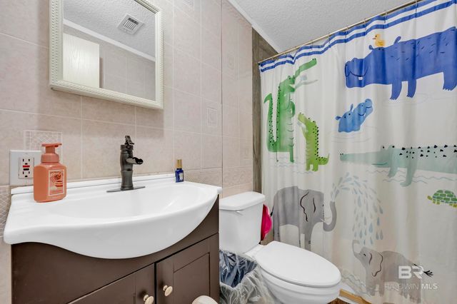 22823 Lanier Road, Robertsdale, AL 36567