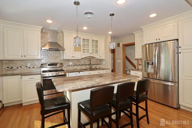 240 Twin Oaks Terrace, Westfield, NJ 07090