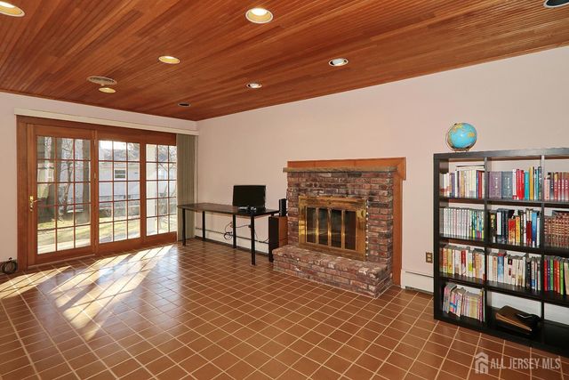 240 Twin Oaks Terrace, Westfield, NJ 07090