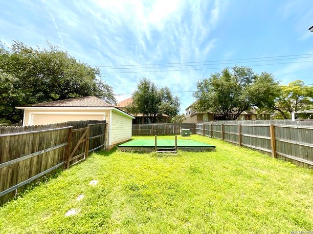 166 Red Hawk Rdg, San Antonio, TX 78258