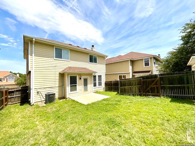 166 Red Hawk Rdg, San Antonio, TX 78258