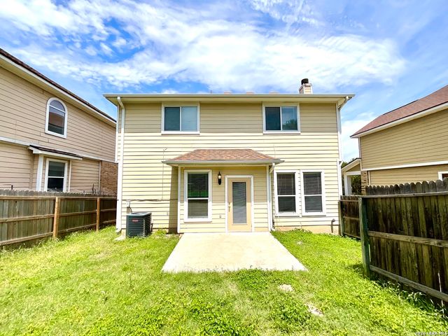 166 Red Hawk Rdg, San Antonio, TX 78258