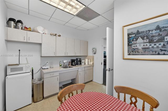 8501 SW 124th Avenue 201, Miami, FL 33183