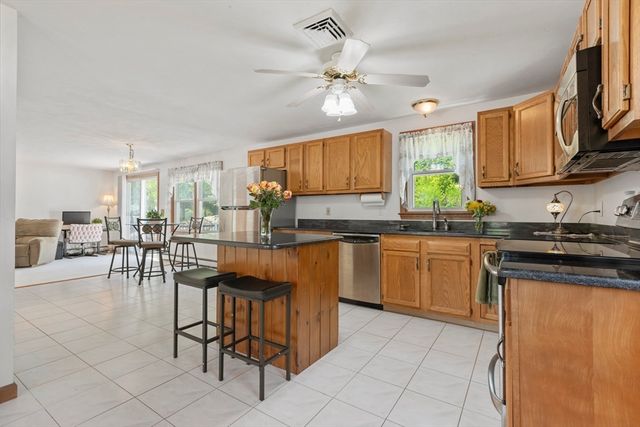 4 Brookside Drive, Douglas, MA 01516