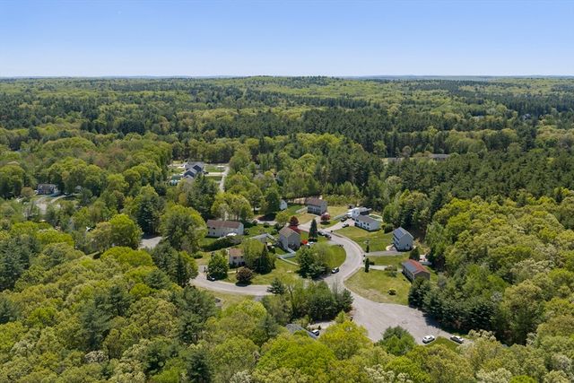 4 Brookside Drive, Douglas, MA 01516