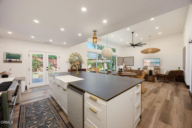 601 Durwood Drive, La Canada Flintridge, CA 91011