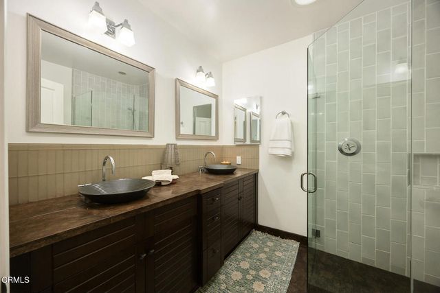 601 Durwood Drive, La Canada Flintridge, CA 91011