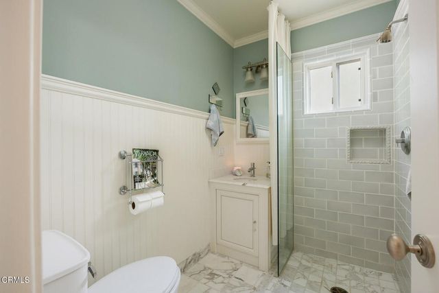 601 Durwood Drive, La Canada Flintridge, CA 91011