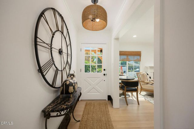 601 Durwood Drive, La Canada Flintridge, CA 91011