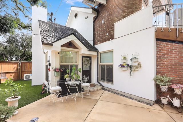 601 Durwood Drive, La Canada Flintridge, CA 91011