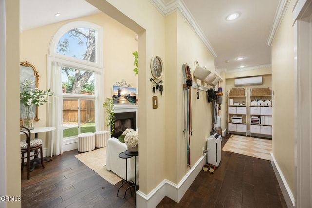 601 Durwood Drive, La Canada Flintridge, CA 91011