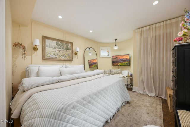 601 Durwood Drive, La Canada Flintridge, CA 91011
