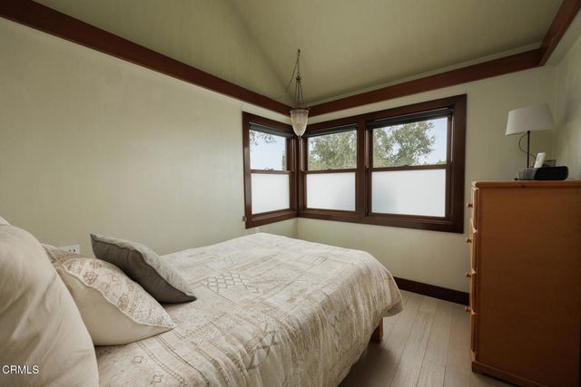 601 Durwood Drive, La Canada Flintridge, CA 91011