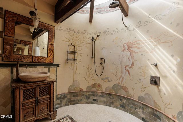601 Durwood Drive, La Canada Flintridge, CA 91011