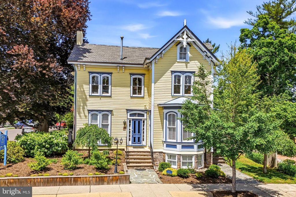 80 W BRIDGE ST, NEW HOPE, PA 18938 — exterior