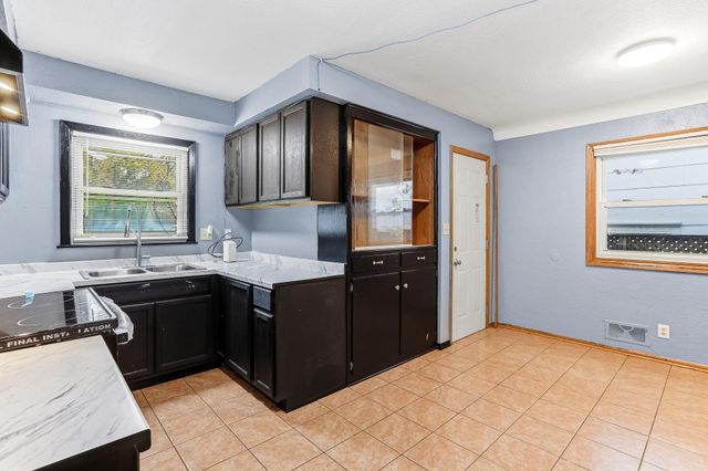 751 Van Buren Avenue, Saint Paul, MN 55104