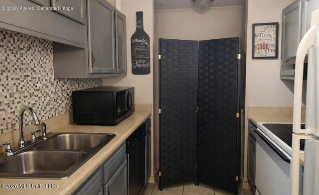 9a River Oaks Place, Jackson, MS 39211