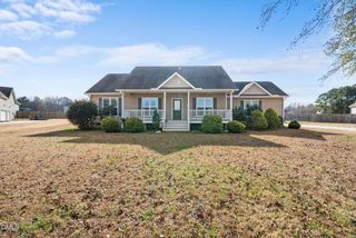 105 Rose Petal Court, Zebulon, NC 27597