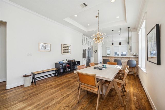 304 Walton Street, Houston, TX 77009