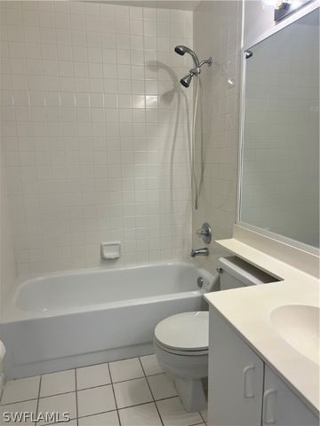 7791 Esmeralda WAY L203, Naples, FL 34109