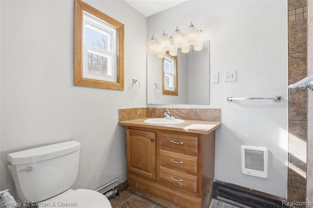 33805 Orangelawn Street, Livonia, MI 48150