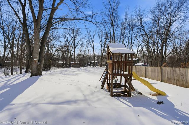 33805 Orangelawn Street, Livonia, MI 48150