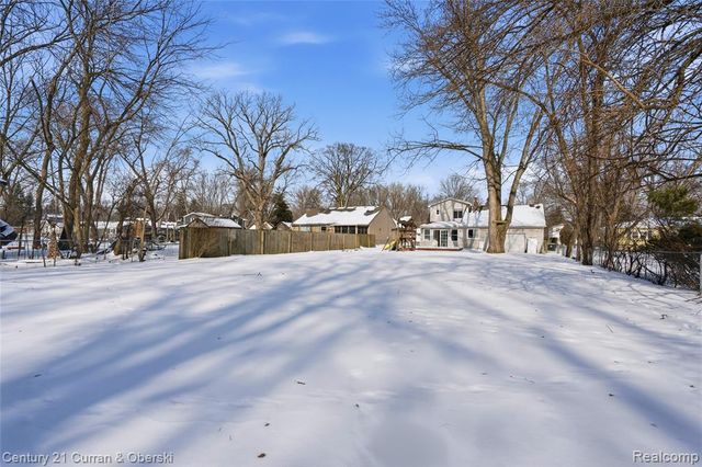 33805 Orangelawn Street, Livonia, MI 48150