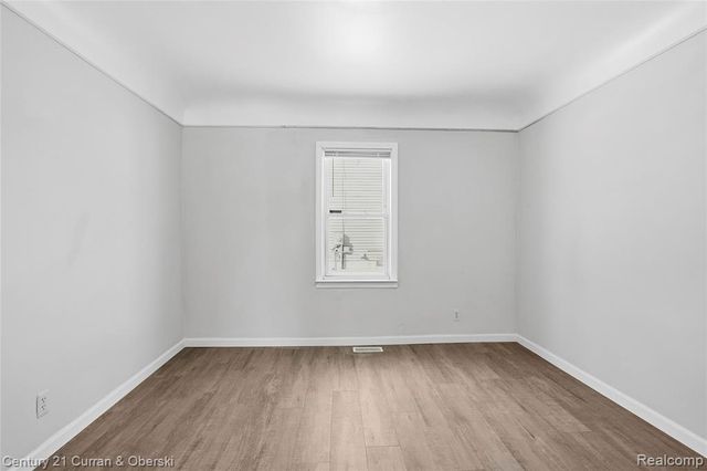 33805 Orangelawn Street, Livonia, MI 48150