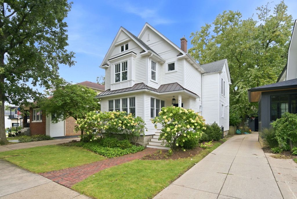 4712 Middaugh Avenue, Downers Grove, IL 60515 — exterior